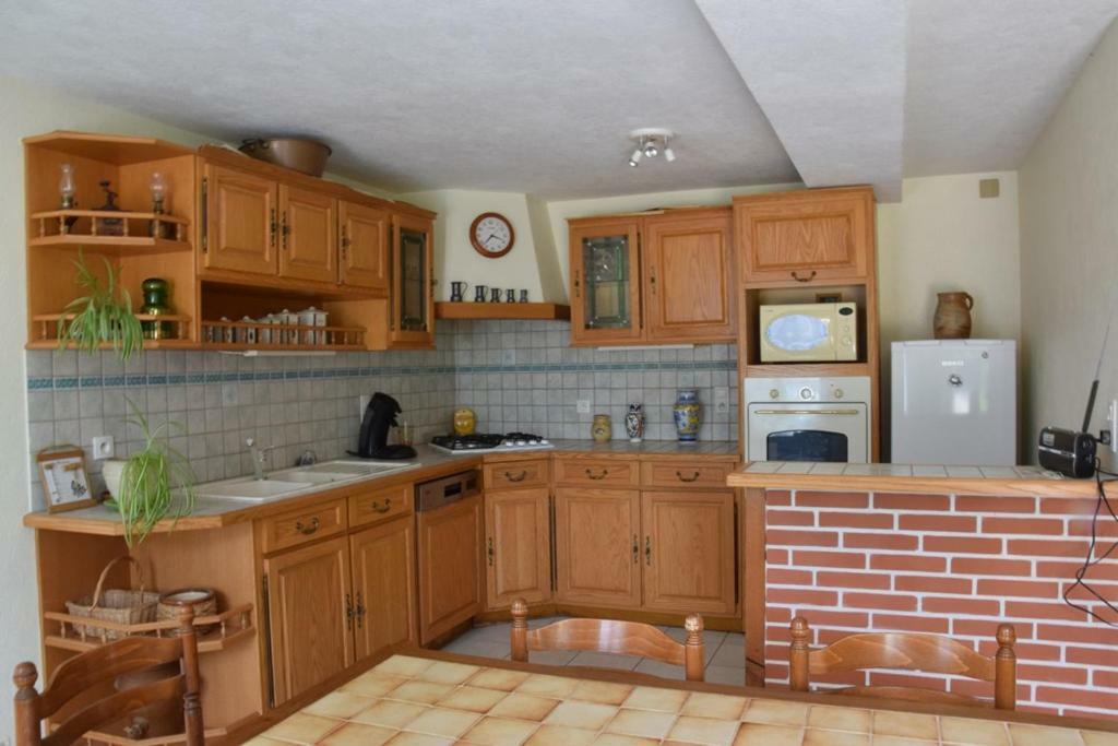 Вилла La Ferme Des Cailloux Sassay Экстерьер фото